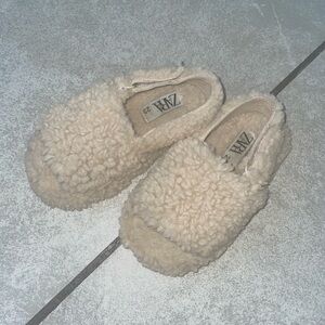 Baby girl sherpa slides
